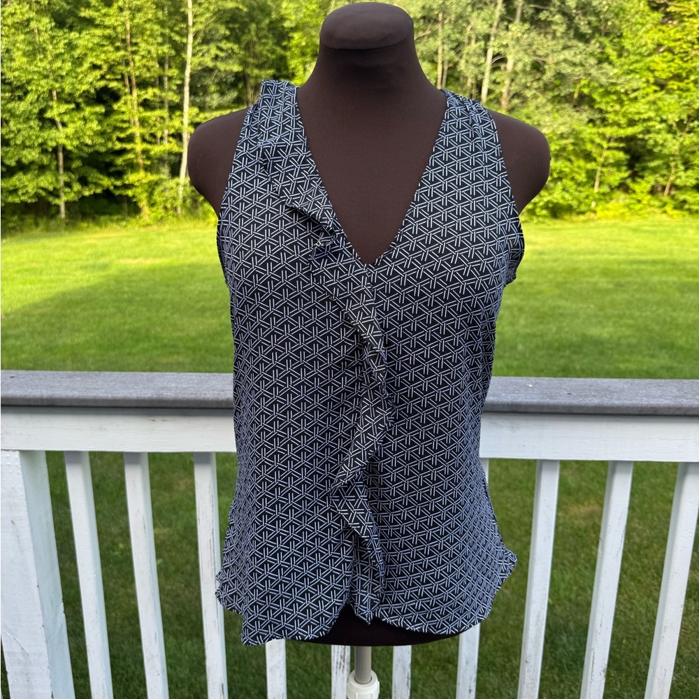 Banana Republic Black and White Fitted Blouse
